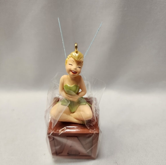2005 Hallmark Keepsake Disney Tinker Bell Ornament - Picture 7 of 11